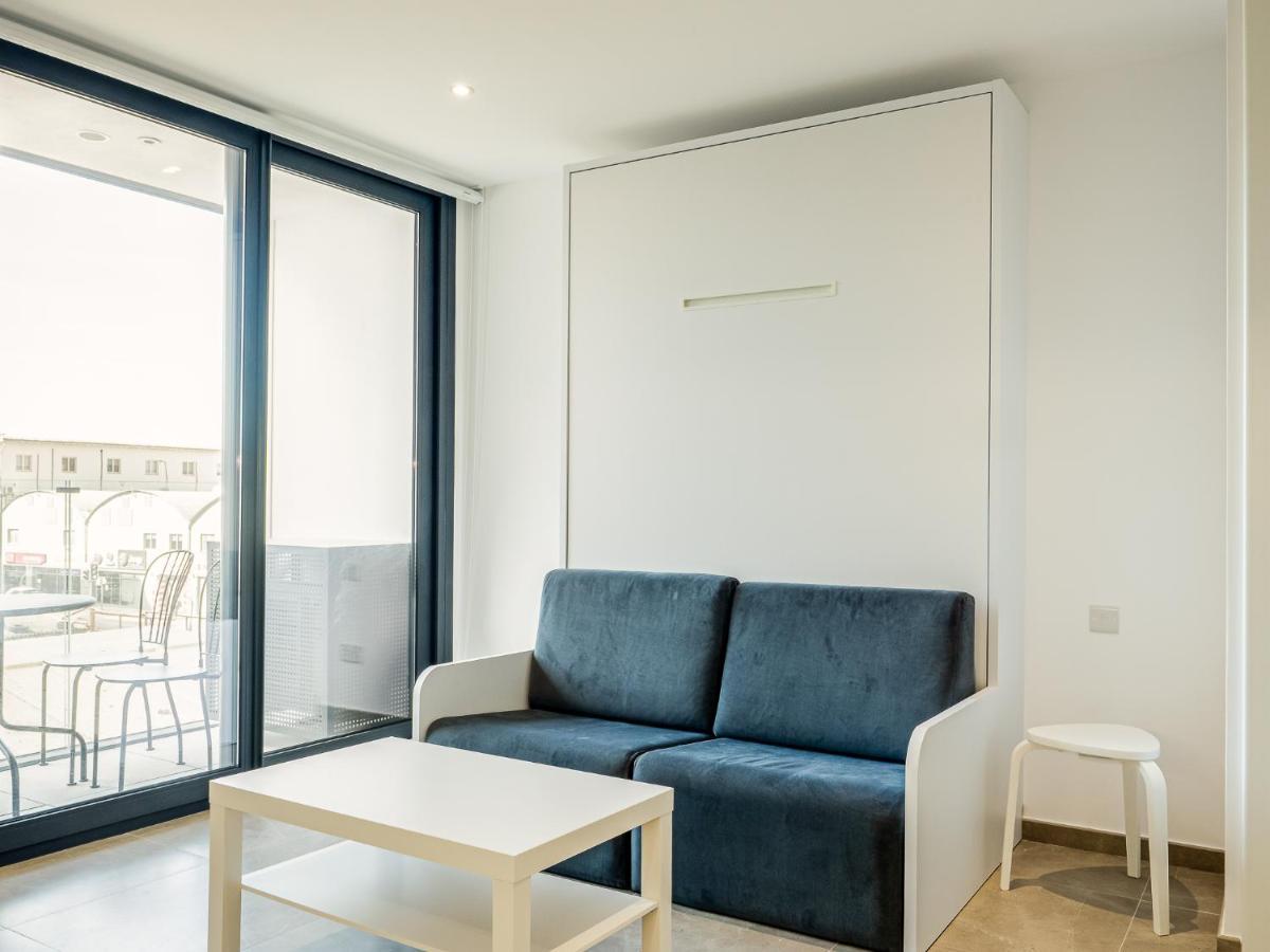 Brand New Studio Near The Beach, Gibraltar Bagian luar foto